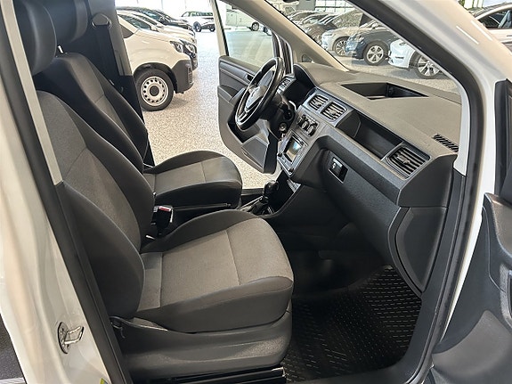 Volkswagen Caddy 18 of 24