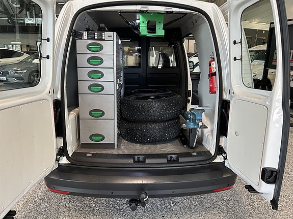 Volkswagen Caddy 13 of 24