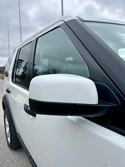 Land Rover Discovery 4 13 of 18