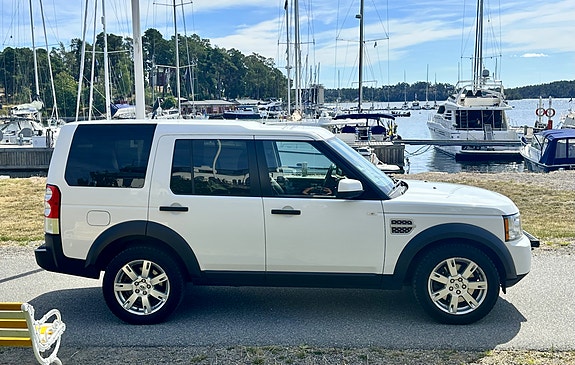 Land Rover Discovery 4 4 of 18