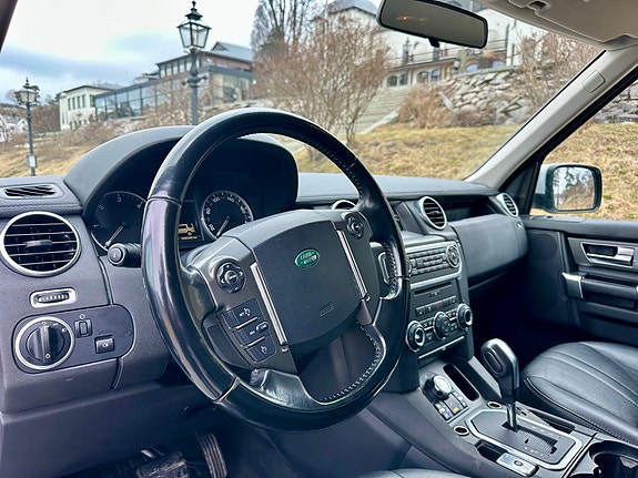 Land Rover Discovery 4 15 of 18