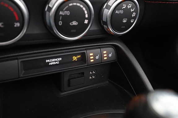 Mazda MX-5 23 of 30
