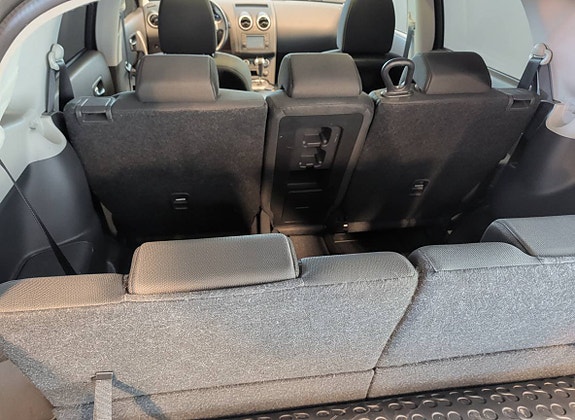 Nissan Qashqai+2 5 of 7