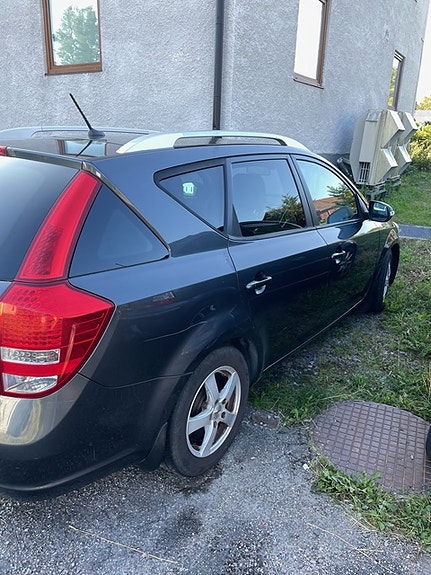 Kia Ceed 3 of 5