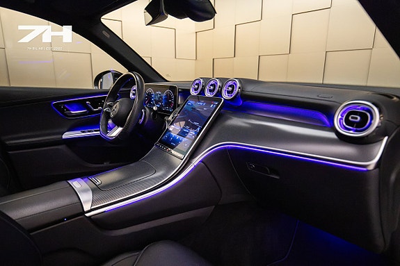 Mercedes-Benz GLC300 e 16 of 21
