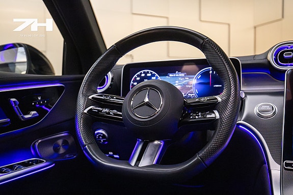 Mercedes-Benz GLC300 e 14 of 21