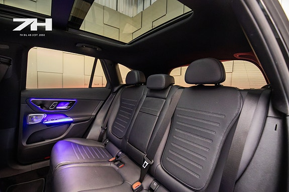 Mercedes-Benz GLC300 e 18 of 21