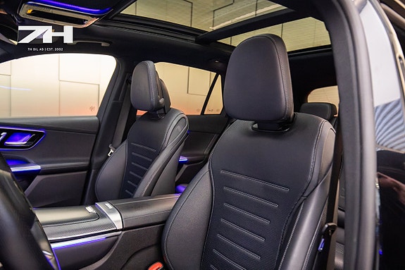 Mercedes-Benz GLC300 e 17 of 21