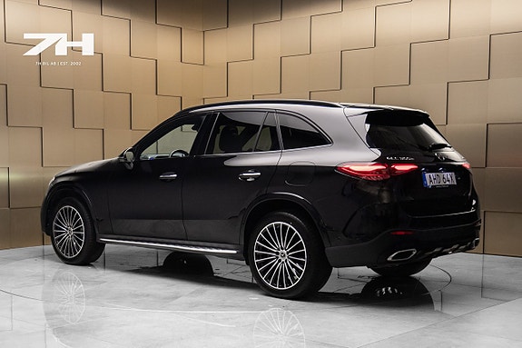 Mercedes-Benz GLC300 e 3 of 21