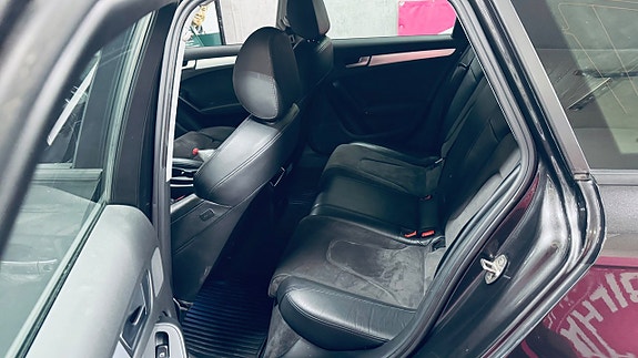 Audi A4 8 of 16