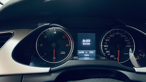 Audi A4 12 of 16