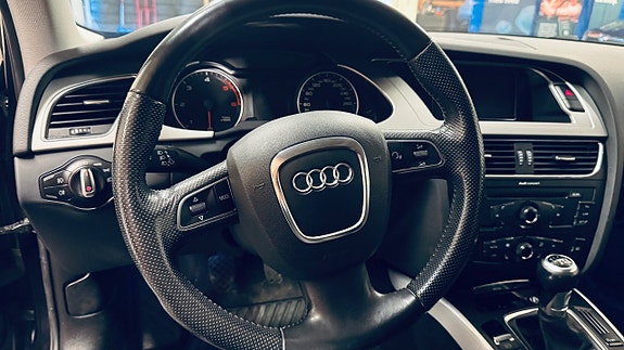 Audi A4 13 of 16