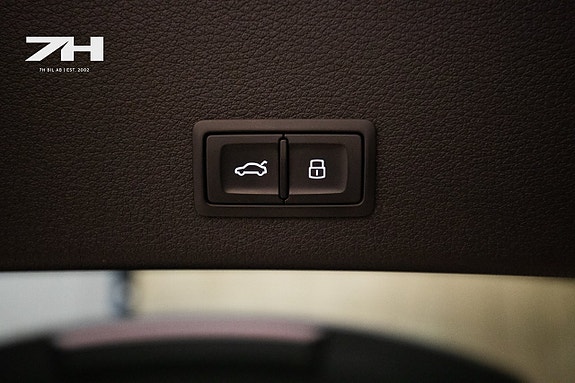 Audi Q8 e-tron 22 of 23