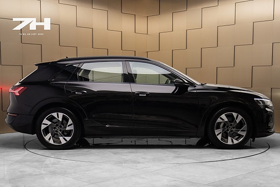 Audi Q8 e-tron 6 of 23