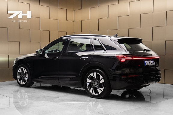 Audi Q8 e-tron 3 of 23