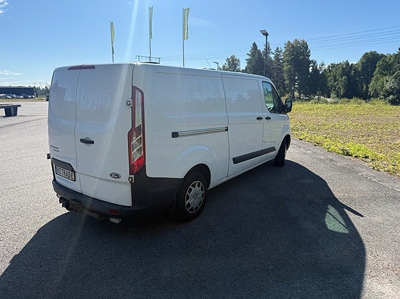 Ford Transit Custom 3 of 5