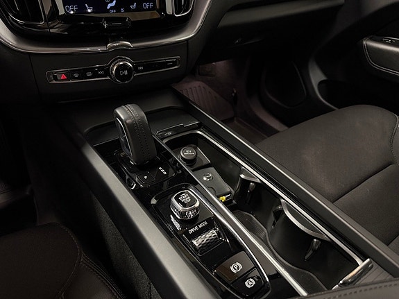 Volvo XC60 22 of 30