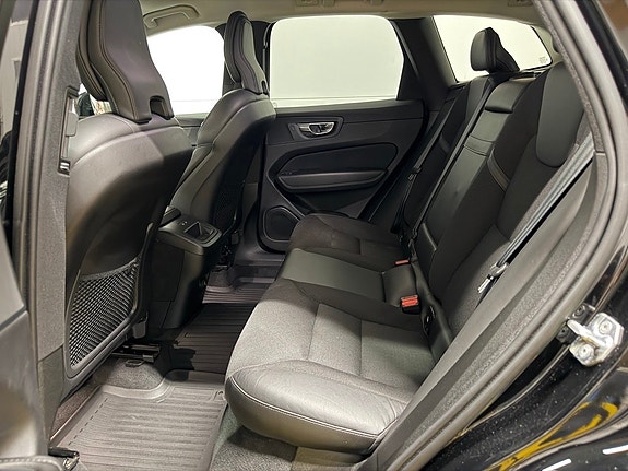 Volvo XC60 29 of 30