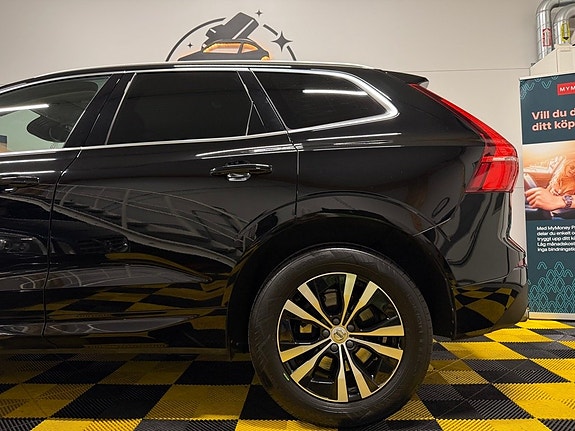 Volvo XC60 12 of 30