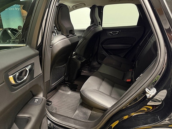 Volvo XC60 28 of 30