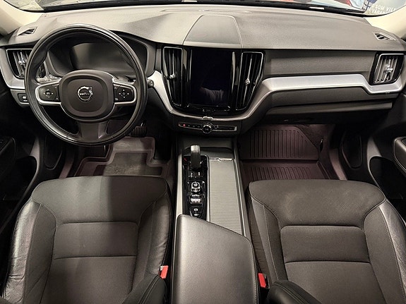 Volvo XC60 23 of 30