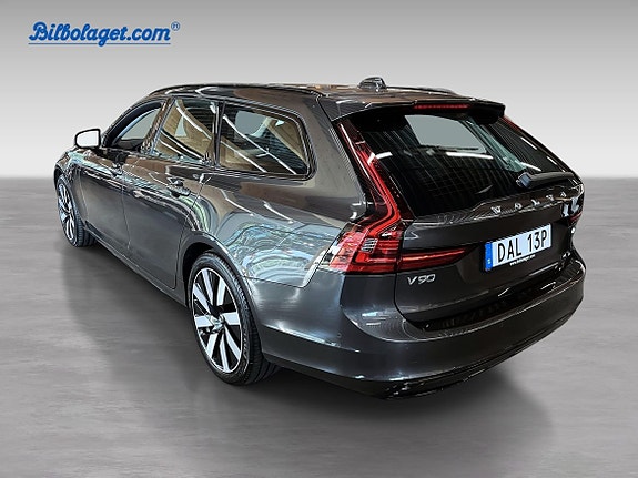 Volvo V90 8 of 16