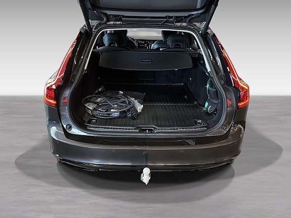 Volvo V90 11 of 16