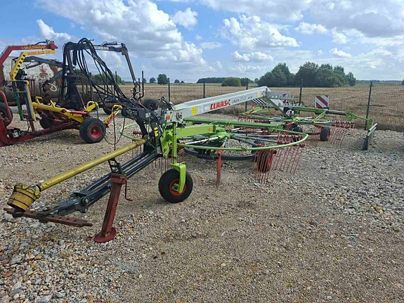Claas Liner 750 TWIN 3 of 11