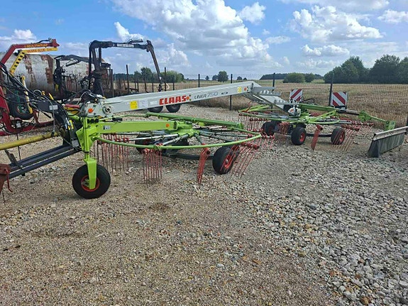 Claas Liner 750 TWIN 2 of 11
