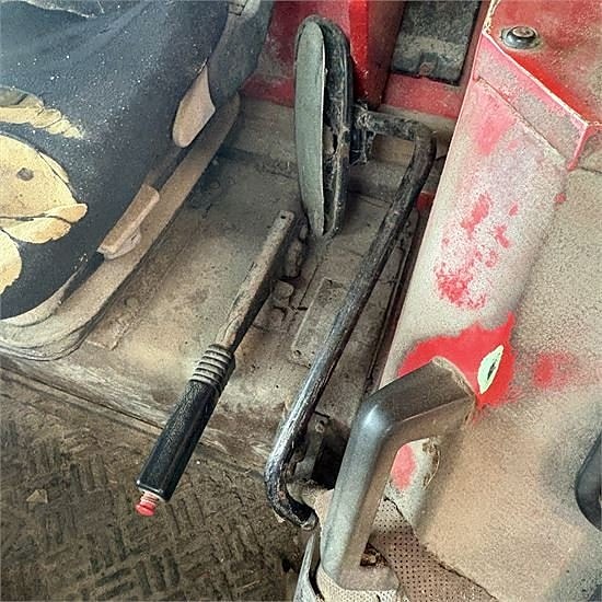 Massey Ferguson 699 - PTO - Speedshift 14 of 22