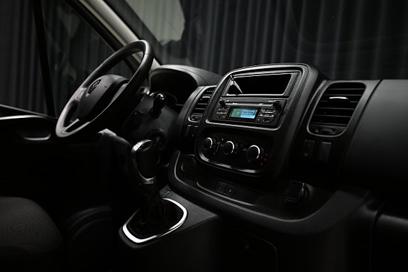 Renault Trafic 25 of 26