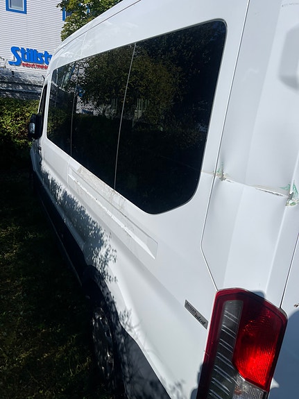 Ford Transit 2 of 6