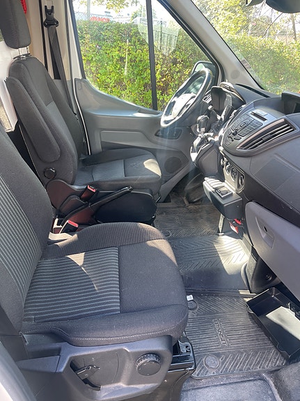 Ford Transit 5 of 6