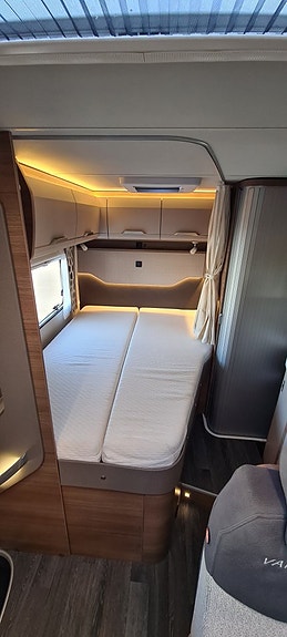 Knaus 550 MF Van Ti Vansation 9 of 12