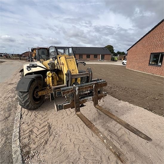 Komatsu WH609 Turbo - 9 m - 3.5 ton 11 of 30