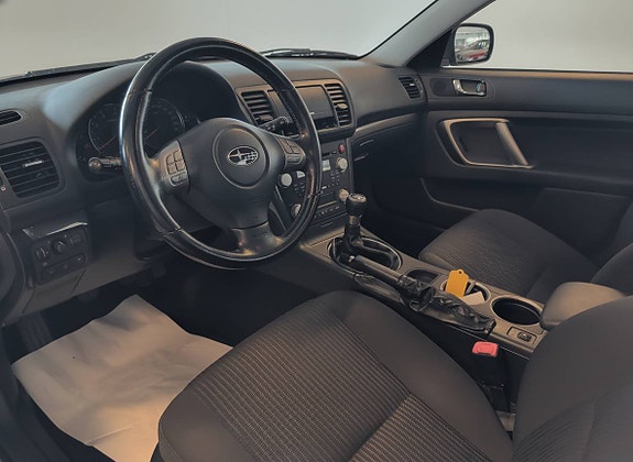 Subaru Outback 3 of 6
