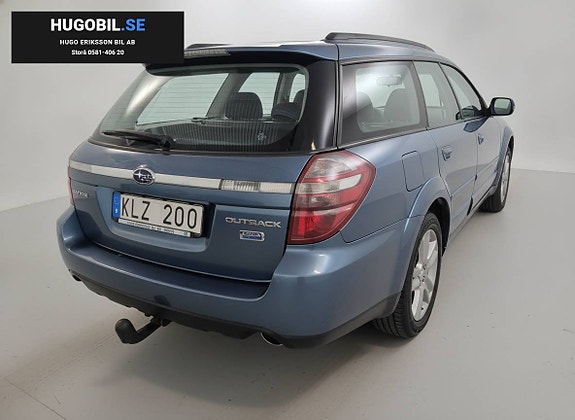 Subaru Outback 2 of 6
