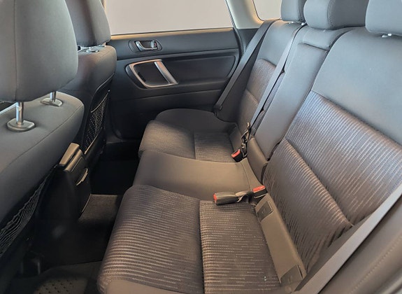 Subaru Outback 5 of 6