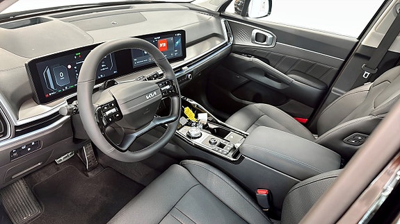 Kia Sorento 8 of 12