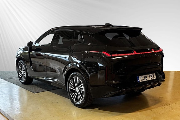 Lynk & Co 08 3 of 27