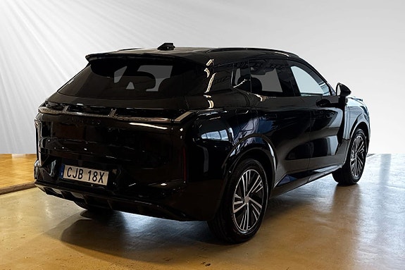 Lynk & Co 08 4 of 27