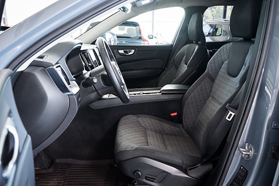 Volvo XC60 25 of 29