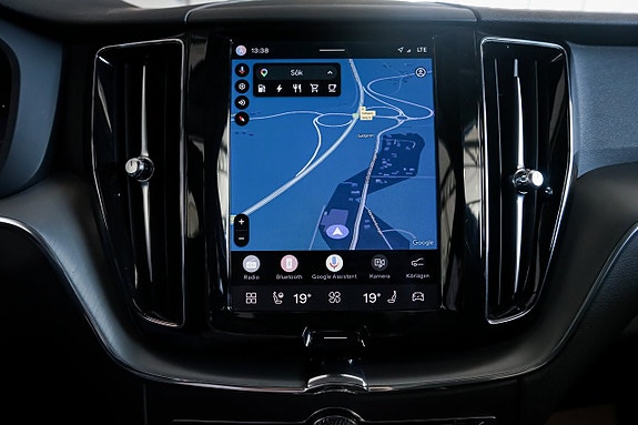 Volvo XC60 14 of 29