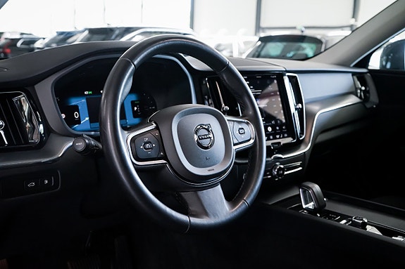 Volvo XC60 11 of 29