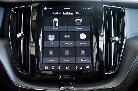 Volvo XC60 19 of 29
