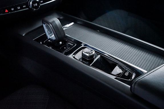 Volvo XC60 21 of 29