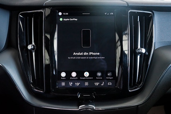 Volvo XC60 16 of 29