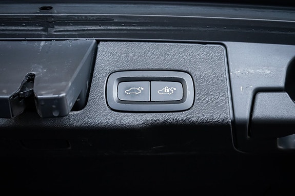 Volvo XC60 10 of 29