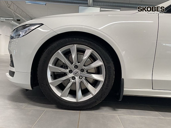 Volvo V90 25 of 27