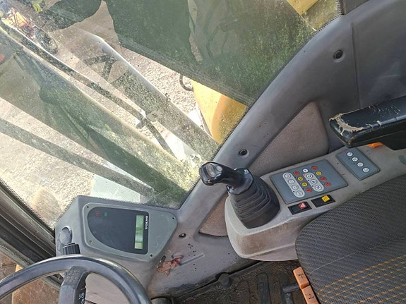 Volvo EW140 9 of 12